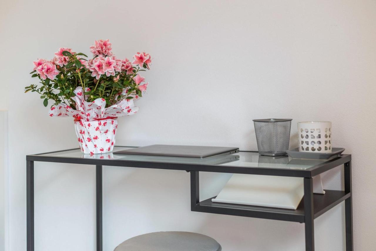 New Eleven Apartment On Como Lake Oliveto Lario 外观 照片